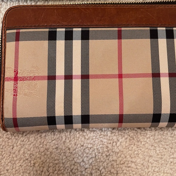 BURBERRY wallet - Picture 2 of 6